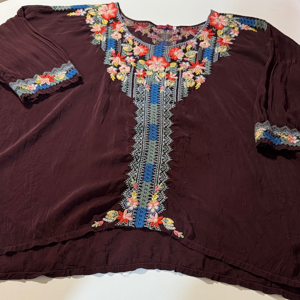 Johnny Was‎ Burgundy Floral Embroidered Slouchy Blouse